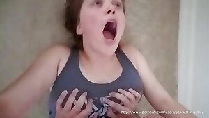 Парень заснял выражение лица девушки от первого секса