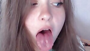 Подборка сексуальных кадров знаменитой стримерши