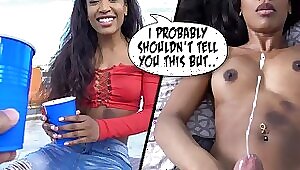 Шоколадную пизду спортивной мулатки поимел её белый татуированный братец