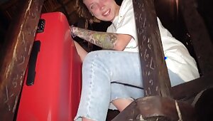 Минет на чердаке среди хлама от сестрёнки хулиганки